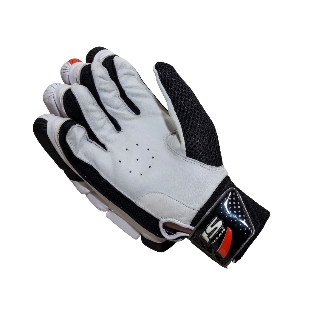 cricket gloves x3-4